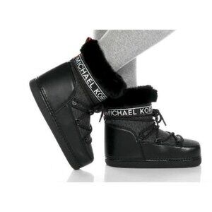 Michael Kors Women's Zelda Logo Winter Black Snow‎ Boot Size 7